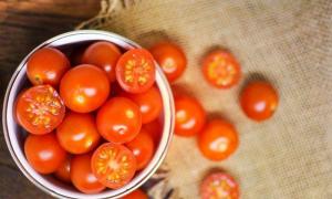 Lëng domate për humbje efektive në peshë gjatë një diete